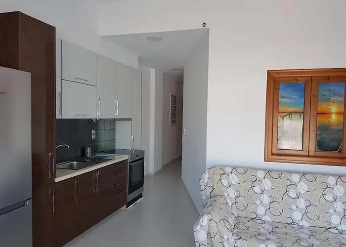 Heart Of Kissamos Apartment