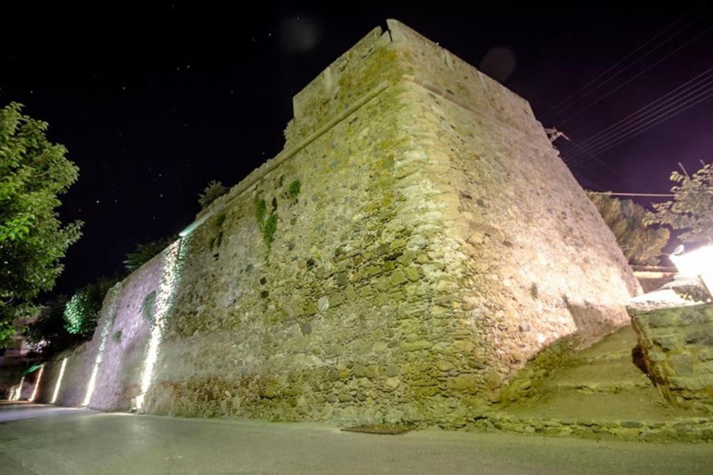 Heart Of Kíssamos